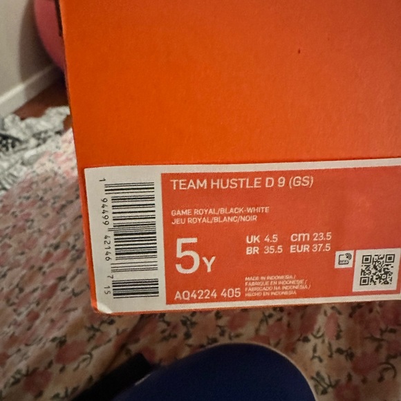Nike D9 Youth Hustle Royal Blue size 5 - Picture 2 of 3